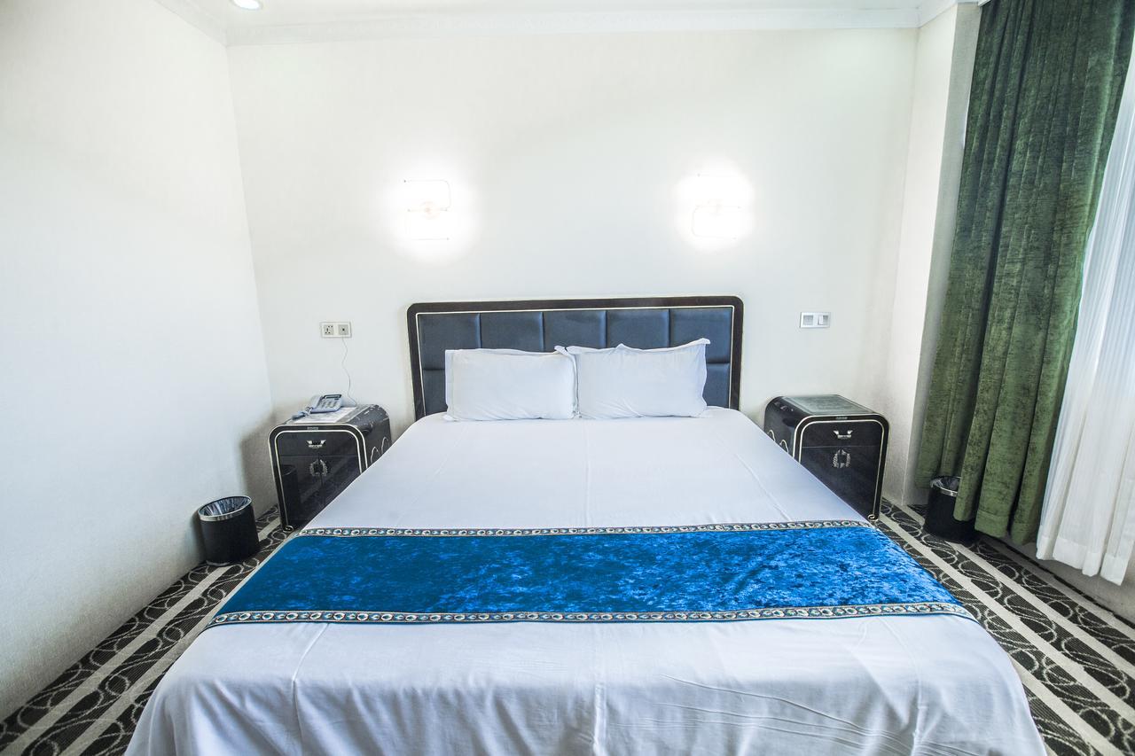 Star Sands Hotel Garapan Luaran gambar